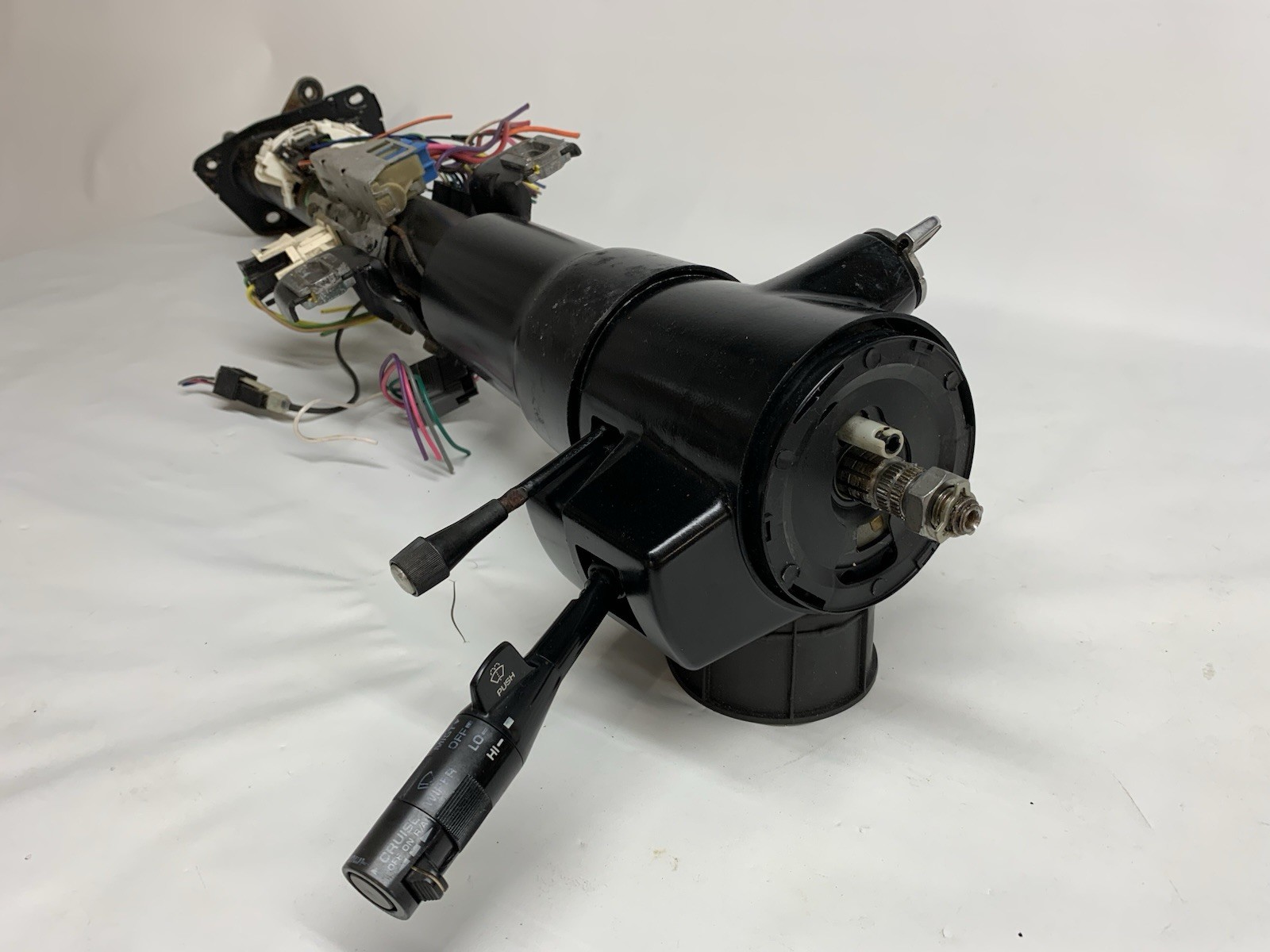 84 - 88 CHEVY G BODY MONTE CARLO Cutlass FLOOR SHIFT STEERING COLUMN TILT Black 84 - 88 CHEVY G BODY MONTE CARLO Cutlass FLOOR SHIFT STEERING COLUMN TILT Black
