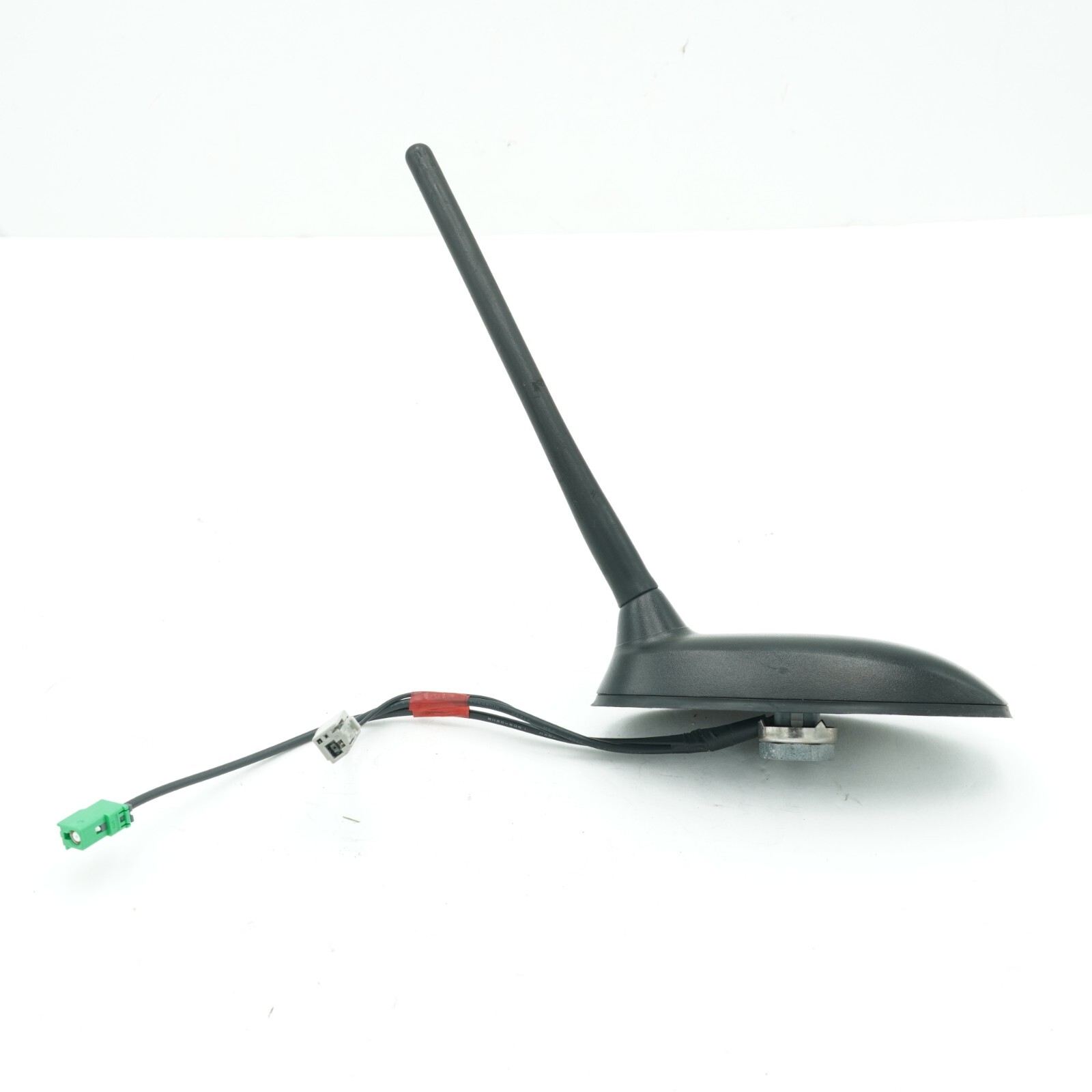 2014 - 2017 Nissan Rogue OEM Roof Antenna Satellite Radio 28208-5HA0B 4183