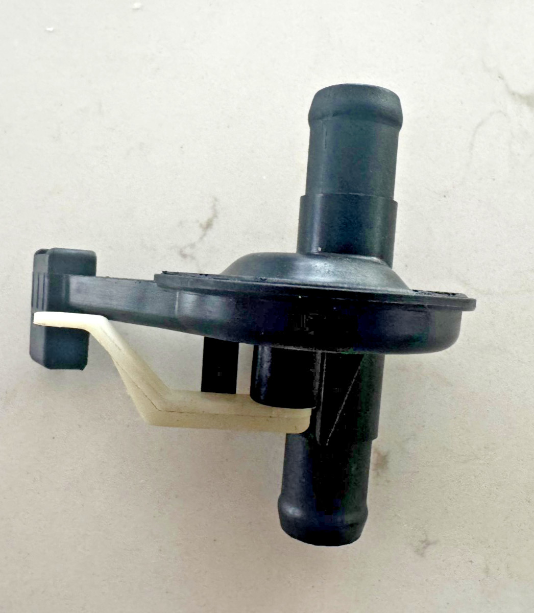 Porsche 944 924S Heater Control Valve ~ Genuine Porsche ~ 944 572 085 02