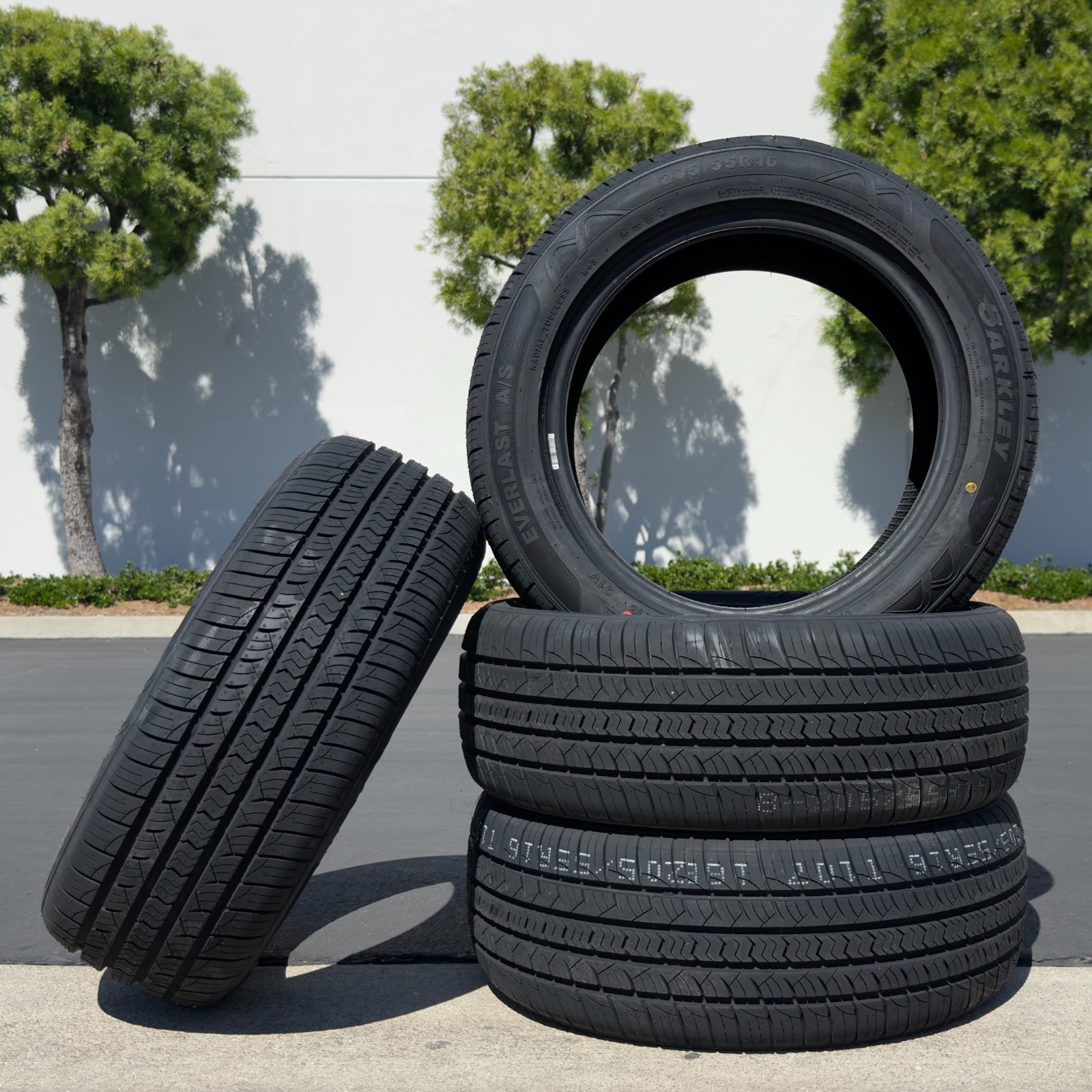 4 Barkley Everlast 205/55R16 91V All Season Tires  600AA UTQG