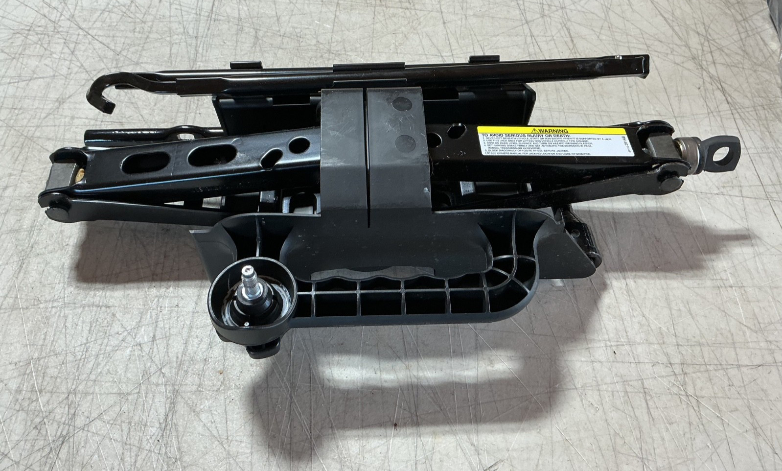 Tire Emergency Scissor Jack & Tool Set For: 2002-2007 Jeep Liberty 52110391AB