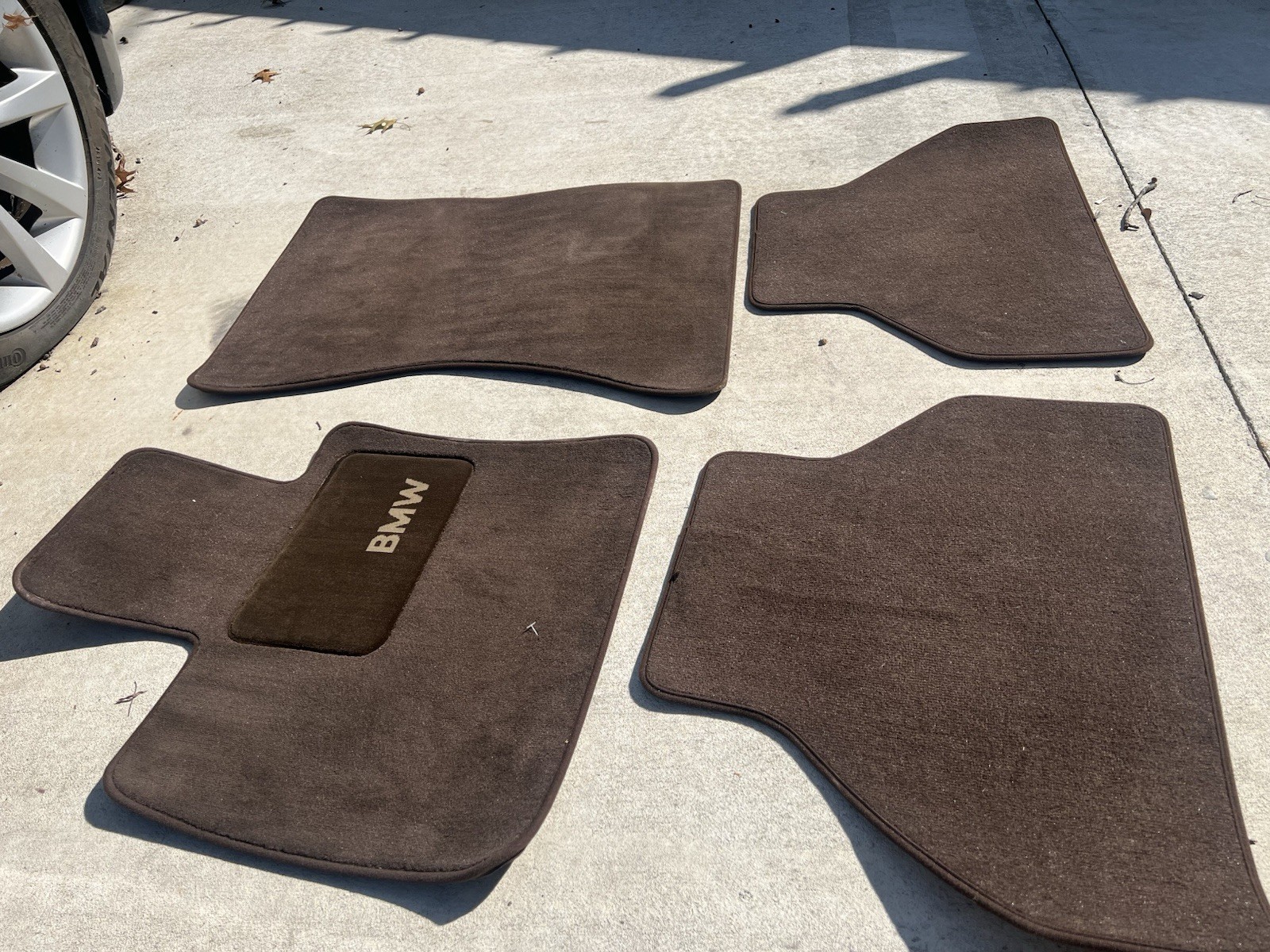 Brown 2007-2012 BMW X5 X6 X5M X6M MATS FLOOR MAT E70 E71 50i 35i 3.0is Genuine💯 Brown 2007-2012 BMW X5 X6 X5M X6M MATS FLOOR MAT E70 E71 50i 35i 3.0is Genuine💯