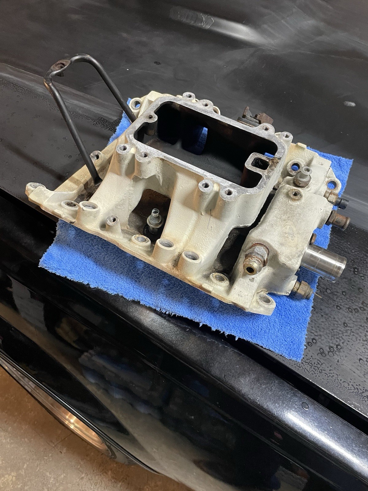 1986-1987 Buick Grand National Intake Manifold 1986-1987 Buick Grand National Intake Manifold