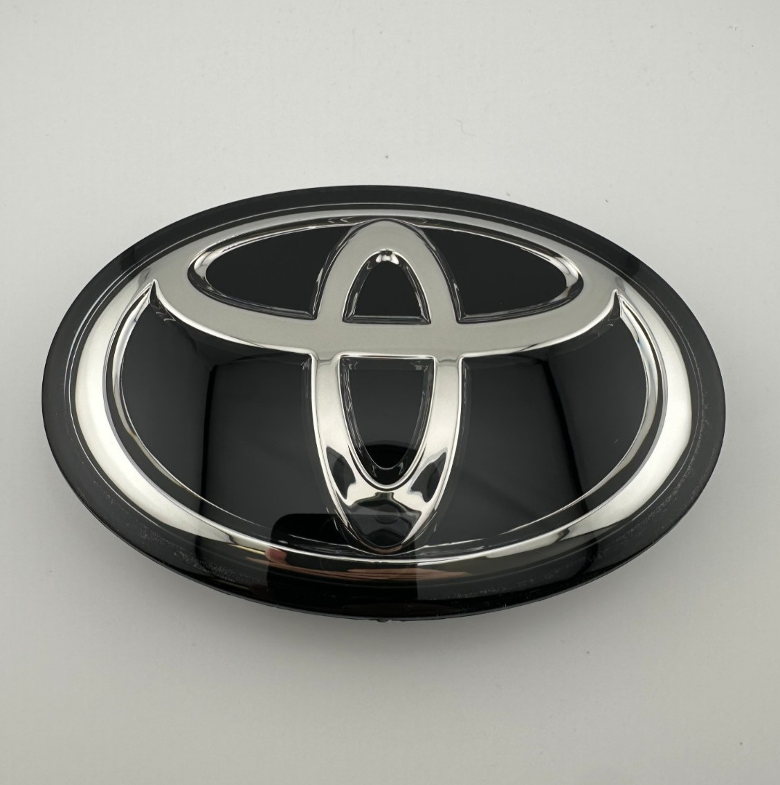 Rav4 Front Grille Emblem From 2017-2025 Radar Compatible 53141-0R150 Rav4 Front Grille Emblem From 2017-2025 Radar Compatible 53141-0R150