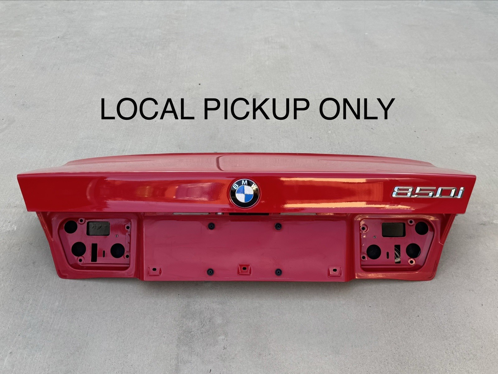 OEM 1991-1997 BMW E31 840Ci 850i Rear Trunk Deck Lid Assembly Red OEM 1991-1997 BMW E31 840Ci 850i Rear Trunk Deck Lid Assembly Red