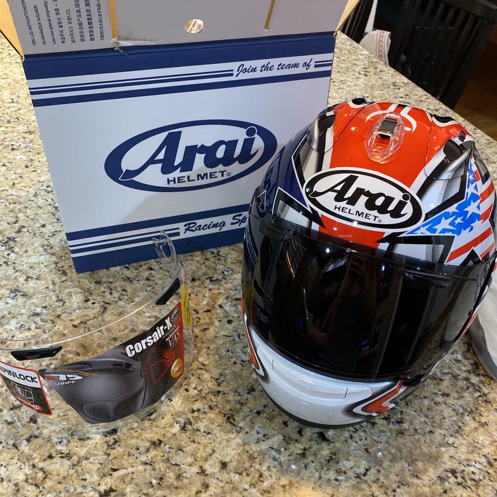 Arai Corsair X w/ Pinlock Hayden Laguna Motorcycle Helmet Size MEDIUM Arai Corsair X w/ Pinlock Hayden Laguna Motorcycle Helmet Size MEDIUM