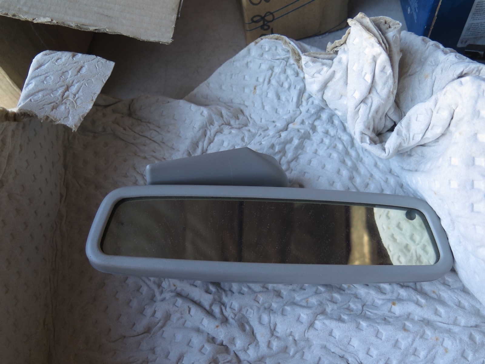 NOS 96-99 Mercedes W210 E300 E320 Rear View Mirror 2088100217 8G69 (15A1)