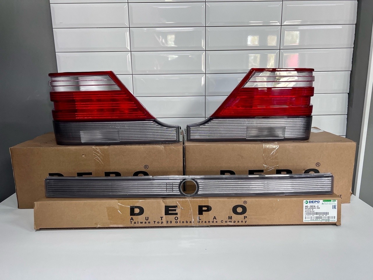 Mercedes Benz Depo W140 94-98 Taillights Rear Lamps 3pcs