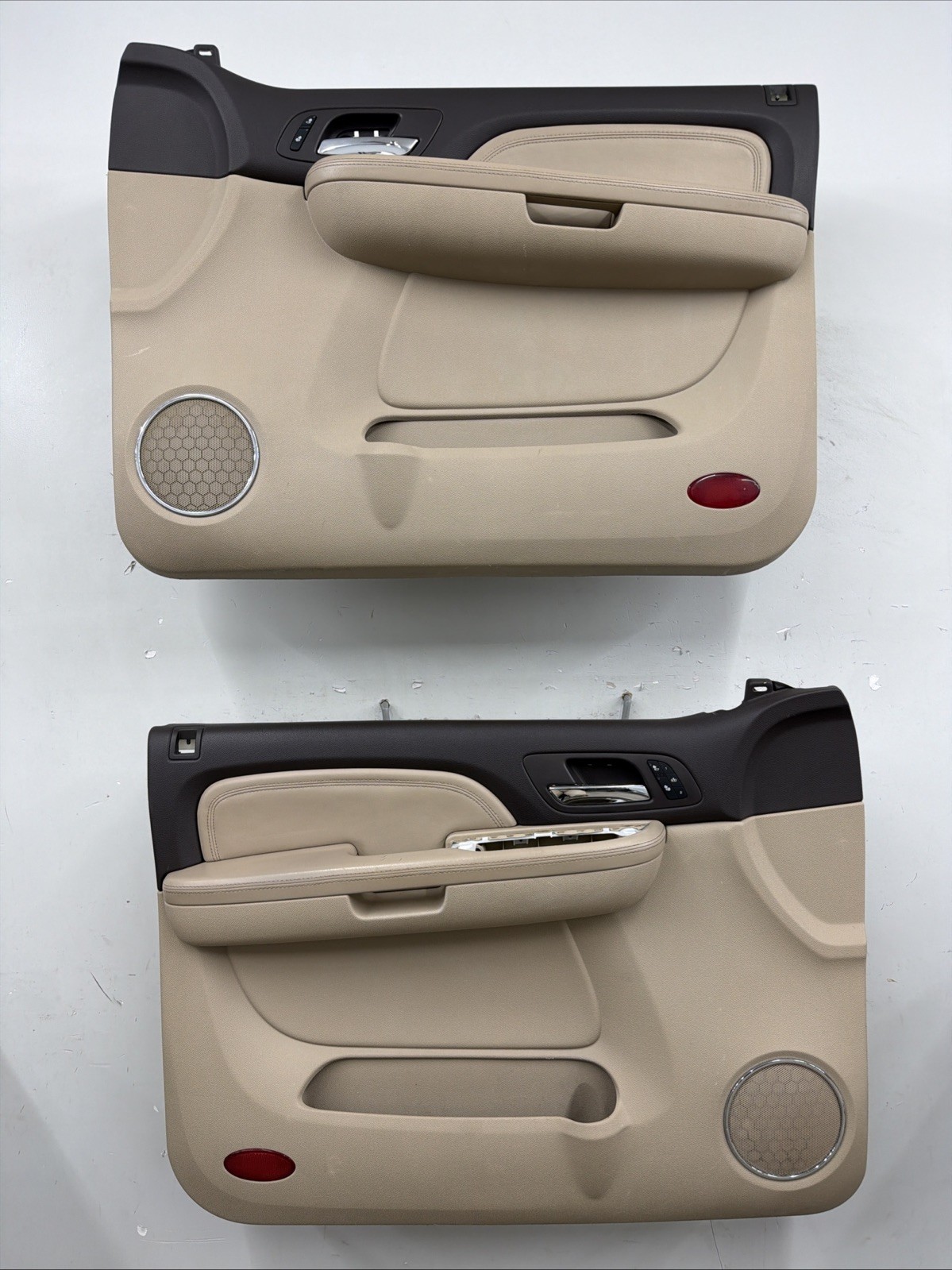 07-09 Cadillac Escalade Set Of Front Interior Power Door Panels OEM Tan/Brown
