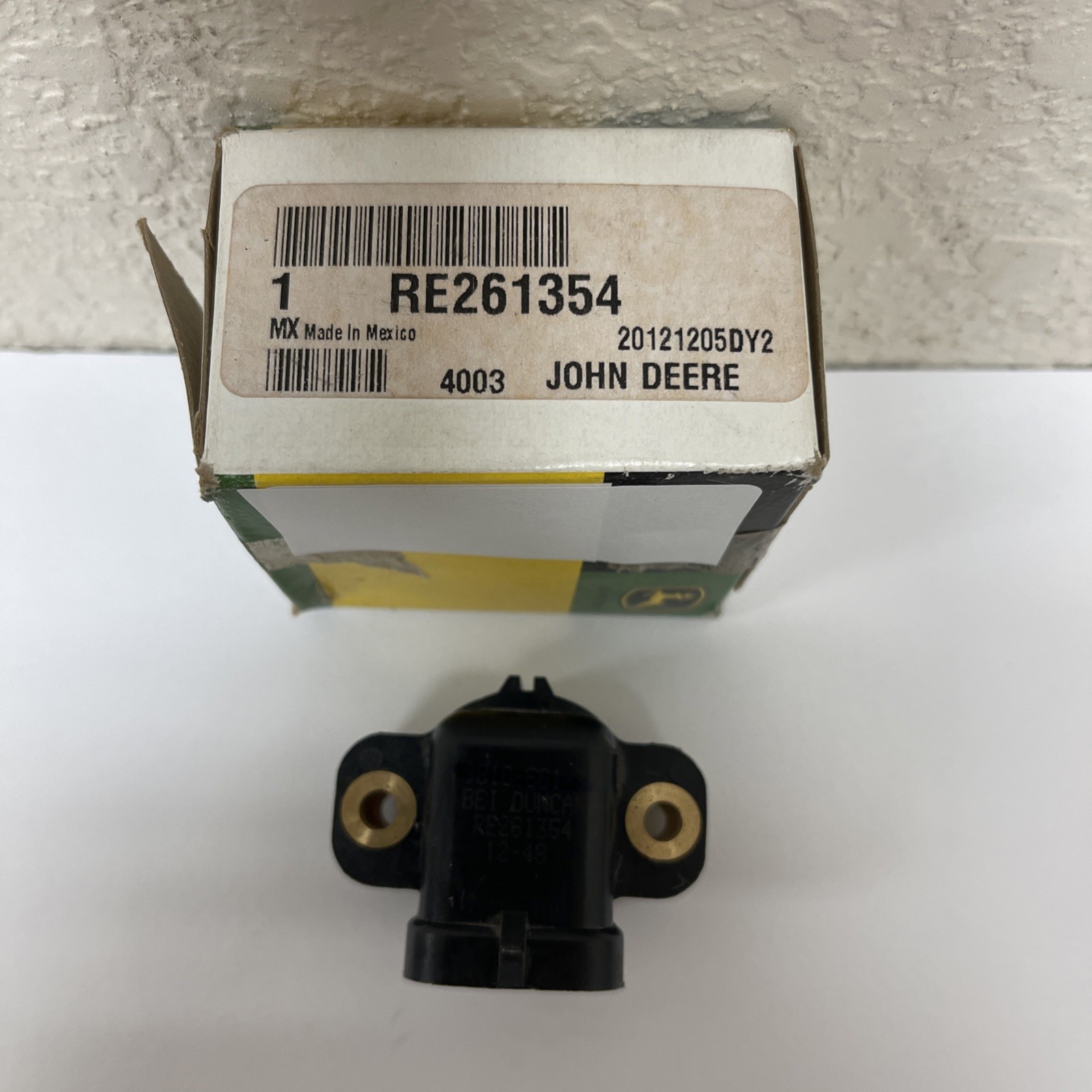 John Deere RE261354 Potentiometer Sensor New OEM open box John Deere RE261354 Potentiometer Sensor New OEM open box