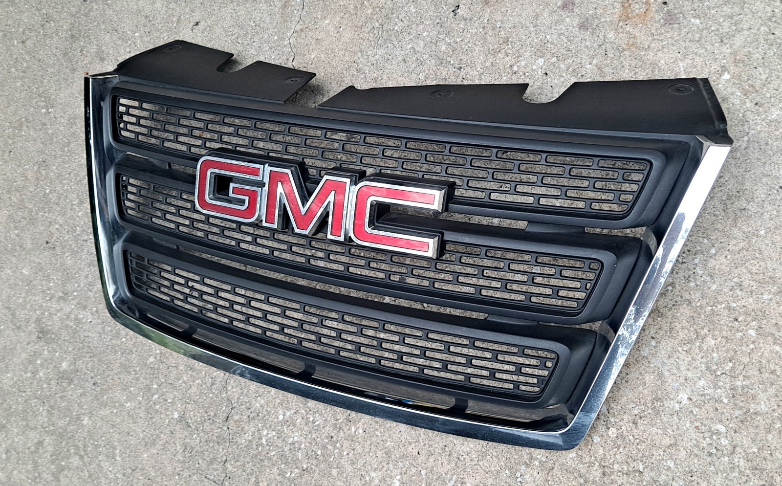 2010-2015 GMC Terrain Front Grille Chrome & Black 2011 2012 2013  A