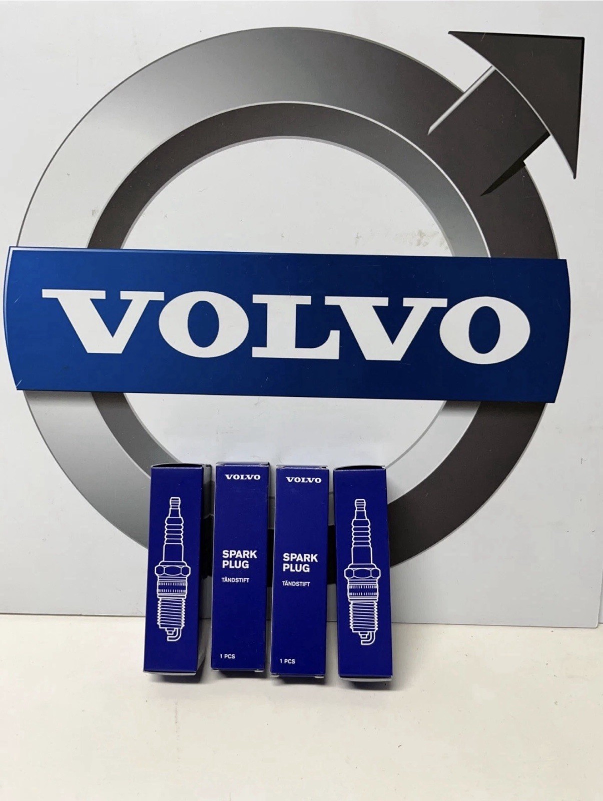 Genuine Volvo Spark Plug Set (4) 32290011 OE OEM