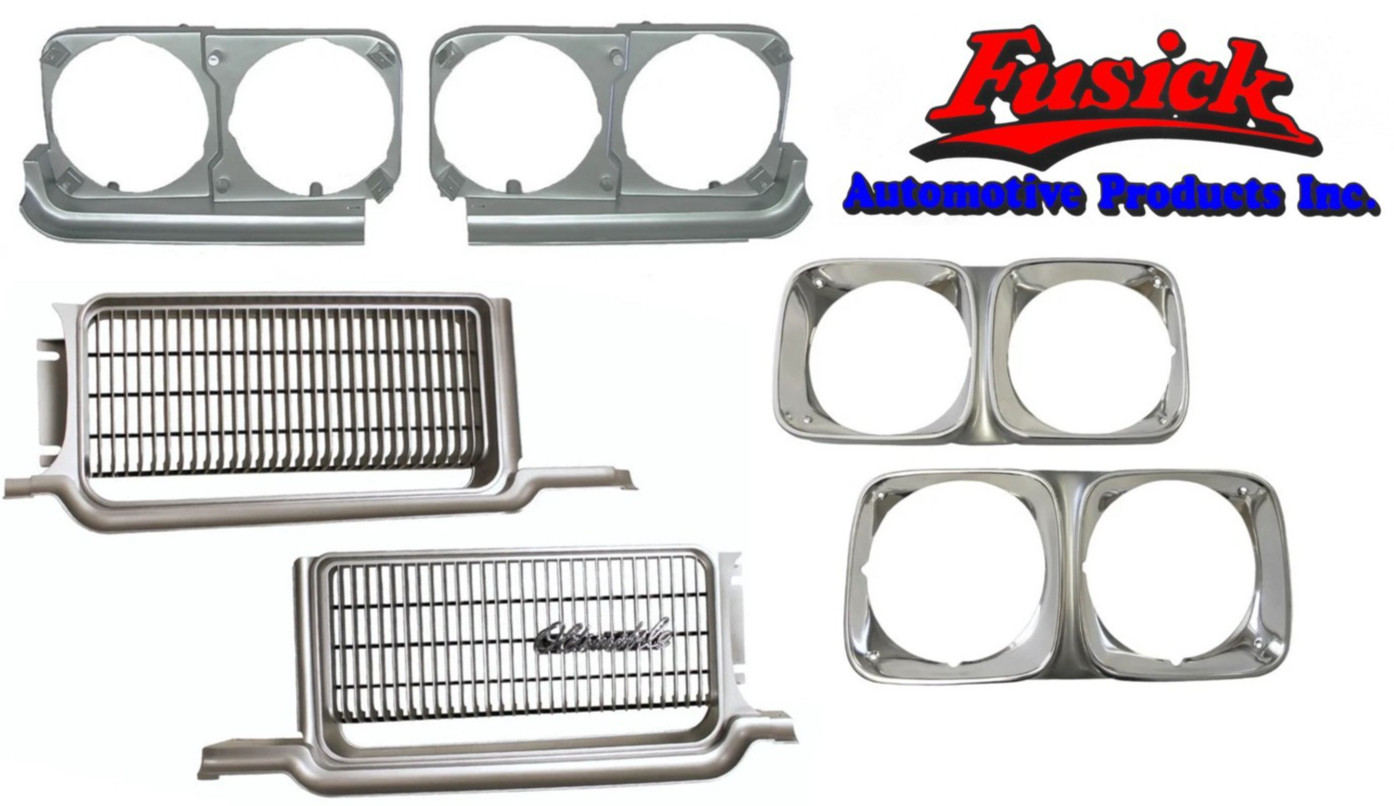 1970 Olds Cutlass Supreme Grille Emblem Headlight Bezel Headlight Housing Set