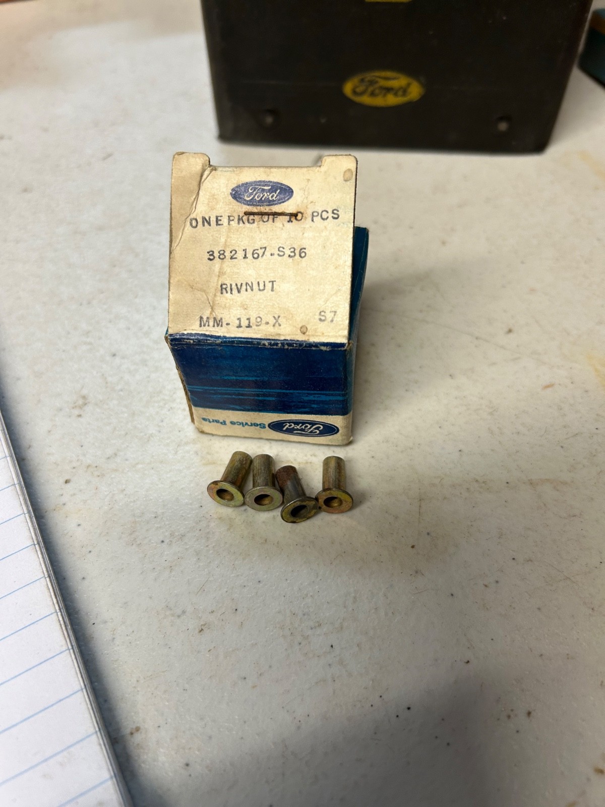 1969 1970 MUSTANG MACH 1 NOS RIVNUTS 382167-S36 BOX OF 4 1969 1970 MUSTANG MACH 1 NOS RIVNUTS 382167-S36 BOX OF 4