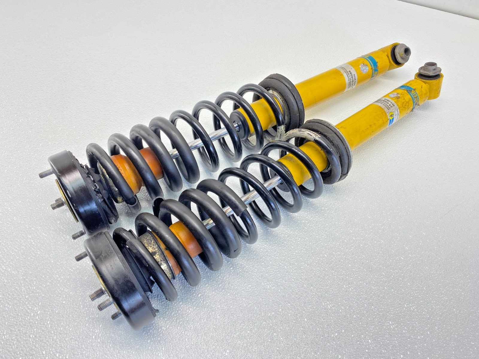 97-03 BMW E39 540 M5 Rear Right & Left Shock Strut Absorber Spring Set Bilstein✅