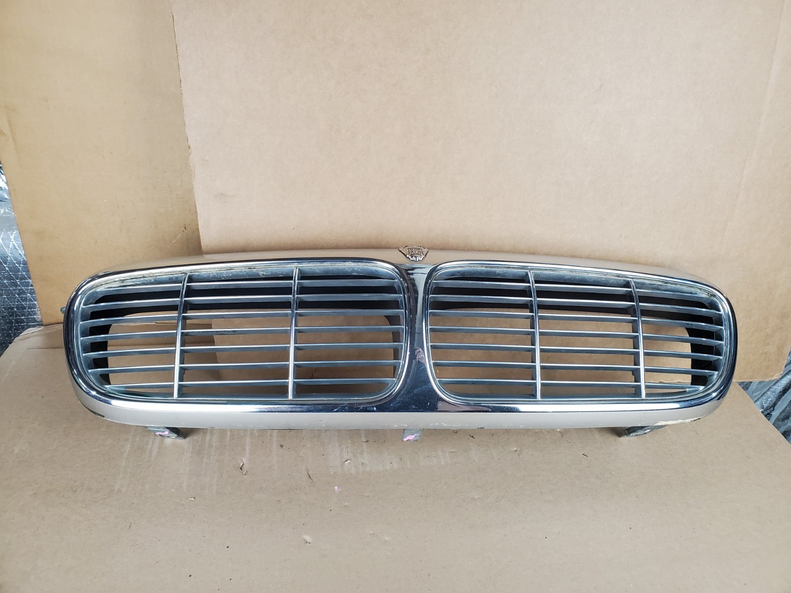 2004 2005 2006 2007 JAGUAR XJR XJ8 XJ8L VANDEN PLAS HOOD GRILLE GRILL