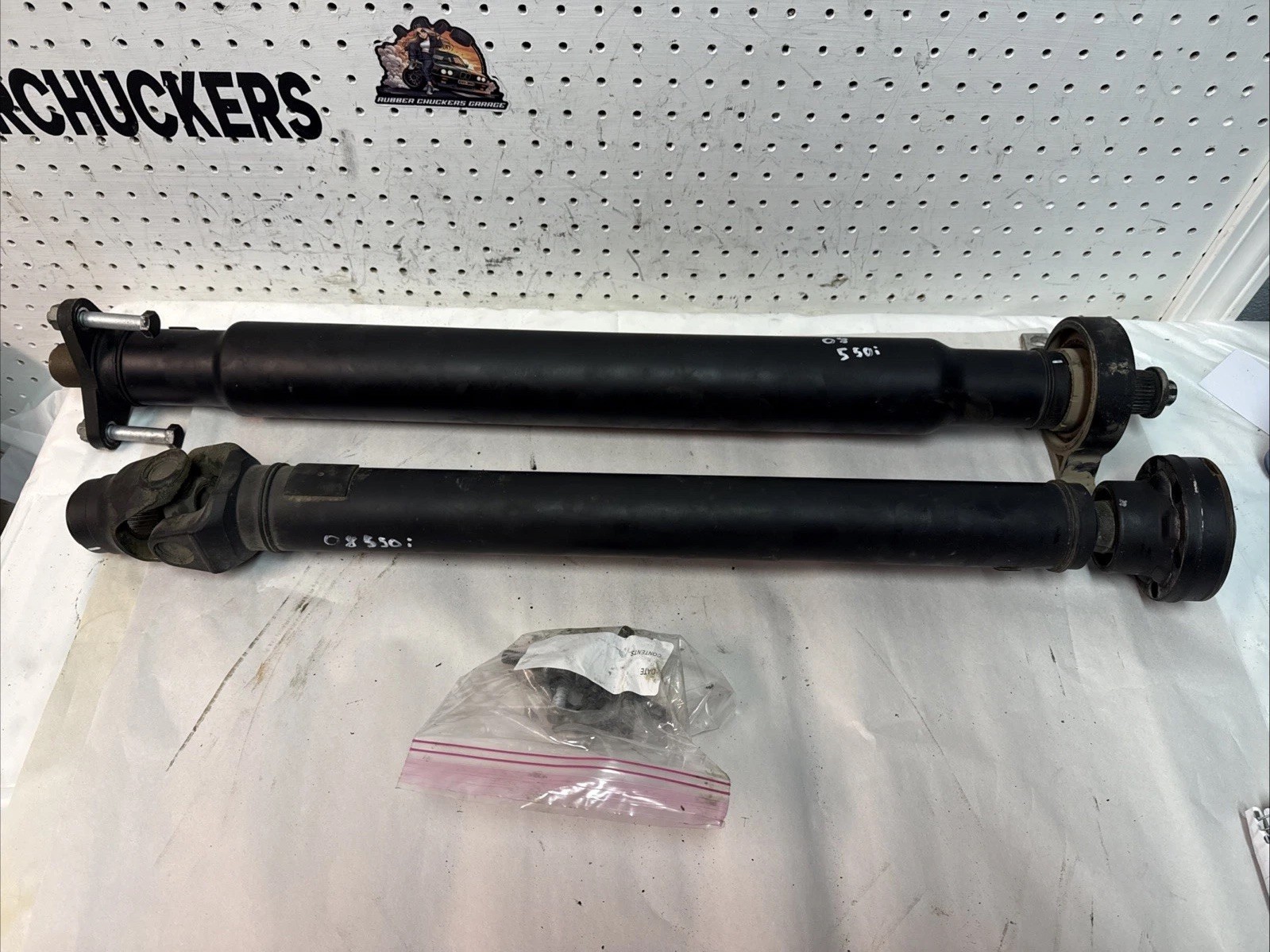 ✅ 06-10 BMW E60 550i Automatic Drive Line Shaft Propeller Assembly OEM