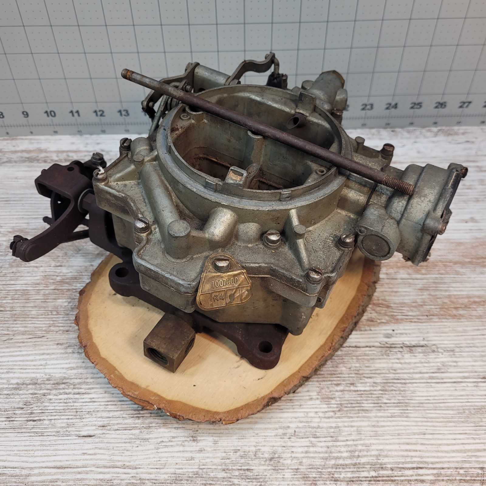 GM Rochester 4G 4GC 4 Jet 7007000 Carburetor AS-IS GM Rochester 4G 4GC 4 Jet 7007000 Carburetor AS-IS
