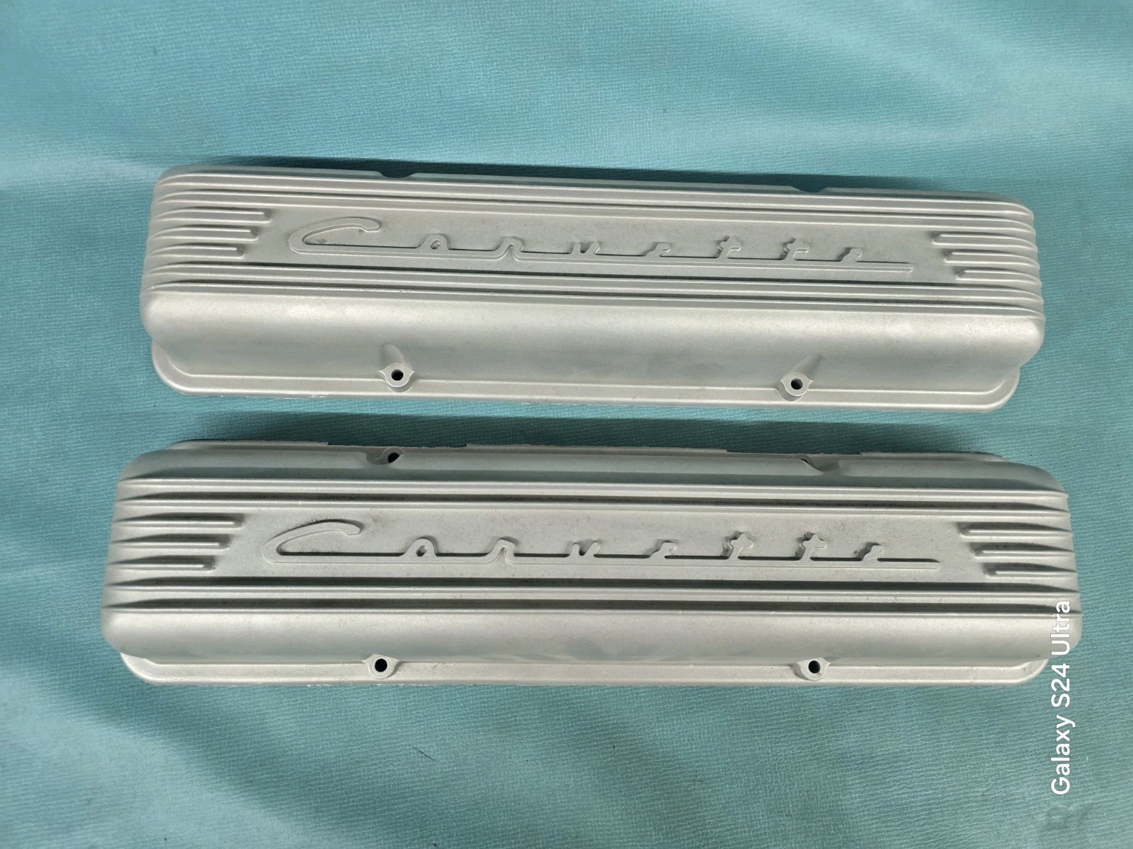 62 63 64 65 CORVETTE SCRIPT FINNED ALUMINUM VALVE COVERS NO DIVIDING LINE 327 62 63 64 65 CORVETTE SCRIPT FINNED ALUMINUM VALVE COVERS NO DIVIDING LINE 327