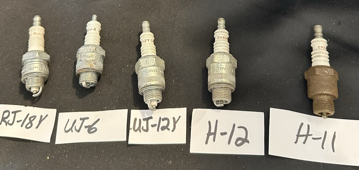 Vintage NOS Champion Spark Plugs Lot of 5 Tractor Industrial Flathead H-12 H-11 Vintage NOS Champion Spark Plugs Lot of 5 Tractor Industrial Flathead H-12 H-11