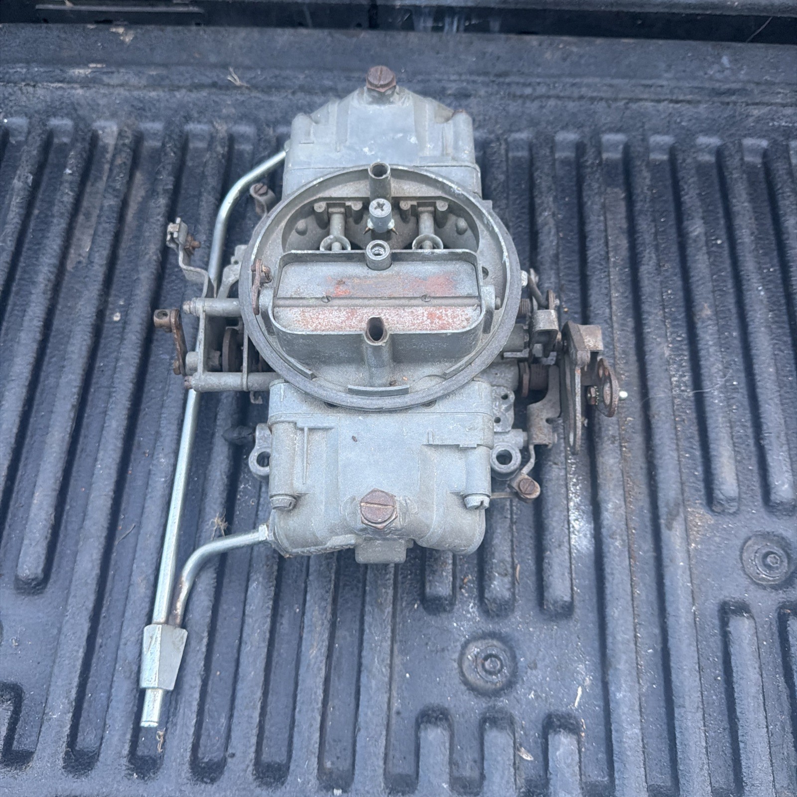 Holley 600 cfm Double Pumper Carburetor 4776 Carb w/Choke Holley 600 cfm Double Pumper Carburetor 4776 Carb w/Choke