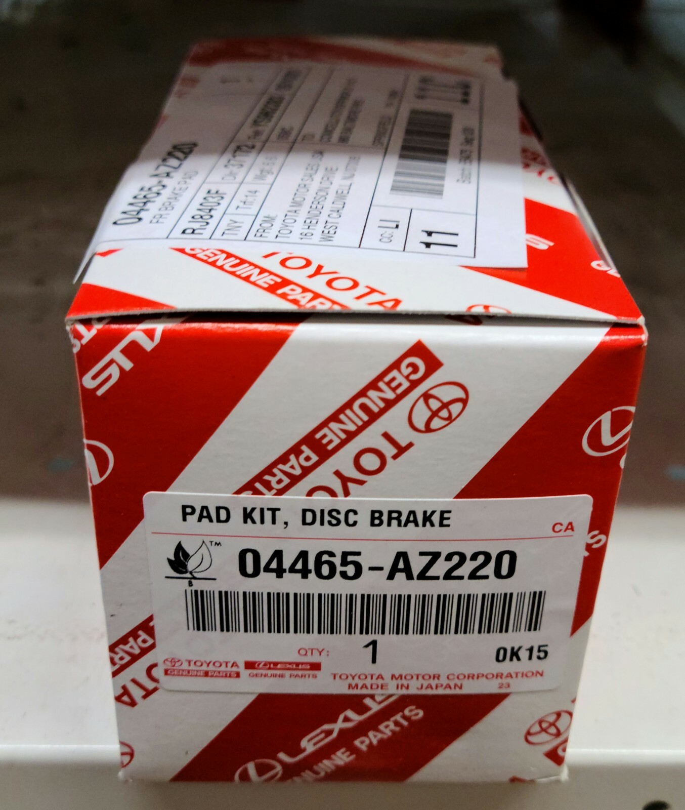 04465-AZ220 AZ320 2007 - 2021 Tundra Front Genuine Brake Pads 04465-AZ220 AZ320 2007 - 2021 Tundra Front Genuine Brake Pads