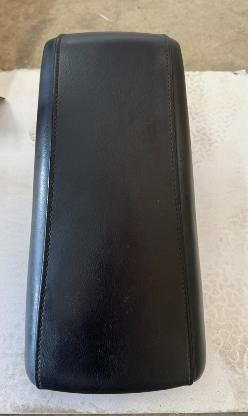 2011-2014 Ford Edge Center Console Arm Rest Armrest Lid Top Black Leather OEM 2011-2014 Ford Edge Center Console Arm Rest Armrest Lid Top Black Leather OEM