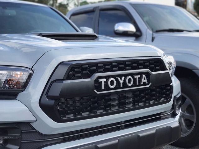 OEM Toyota TRD Pro Grille PT228‑35170 Matte Black Front Grille – Fits Tacoma OEM Toyota TRD Pro Grille PT228‑35170 Matte Black Front Grille – Fits Tacoma