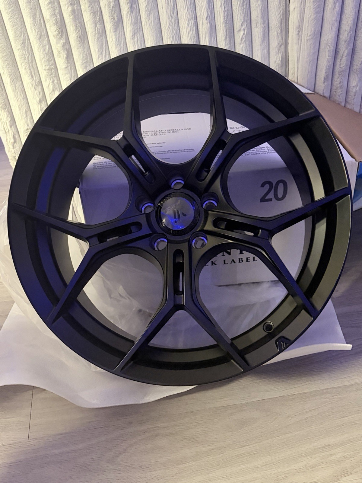 20 Inch Rims  New In Box Ashanti Black Label 37 Monarch