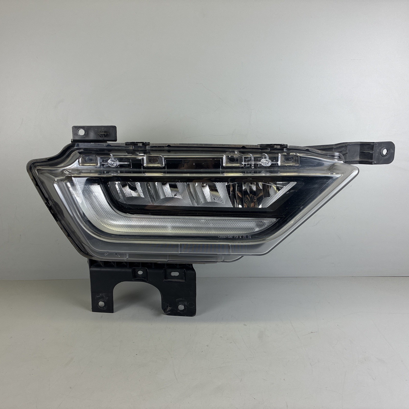2021-2024 Ford F-150 Right RH Passenger LED DRL Fog Light OEM ML34-15A254-B 2021-2024 Ford F-150 Right RH Passenger LED DRL Fog Light OEM ML34-15A254-B