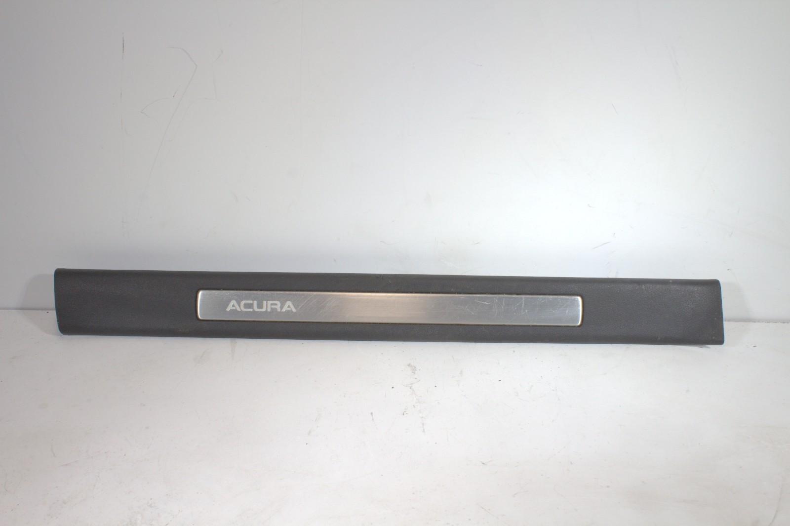 2015-17 ACURA TLX RIGHT PASSENGER SIDE ILLUMINATED DOOR SILL TRIM 08E12-TZ3-210