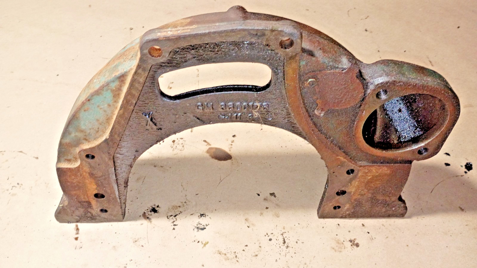1941-1948 Oldsmobile 238 flathead six Hydramatic bell housing GM 8600176 NICE