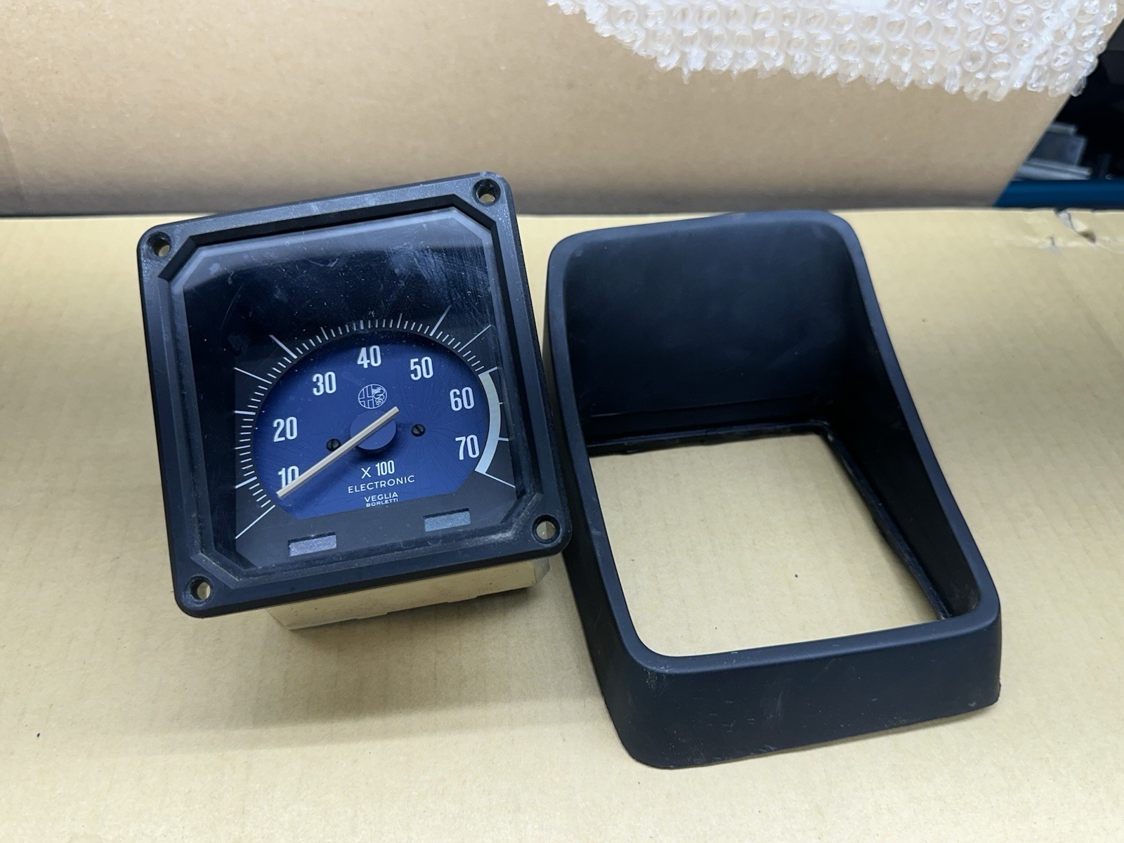 Tachometer 33673 ALFA ROMEO ALFETTA GT 1974-1980 used (40070) Tachometer 33673 ALFA ROMEO ALFETTA GT 1974-1980 used (40070)