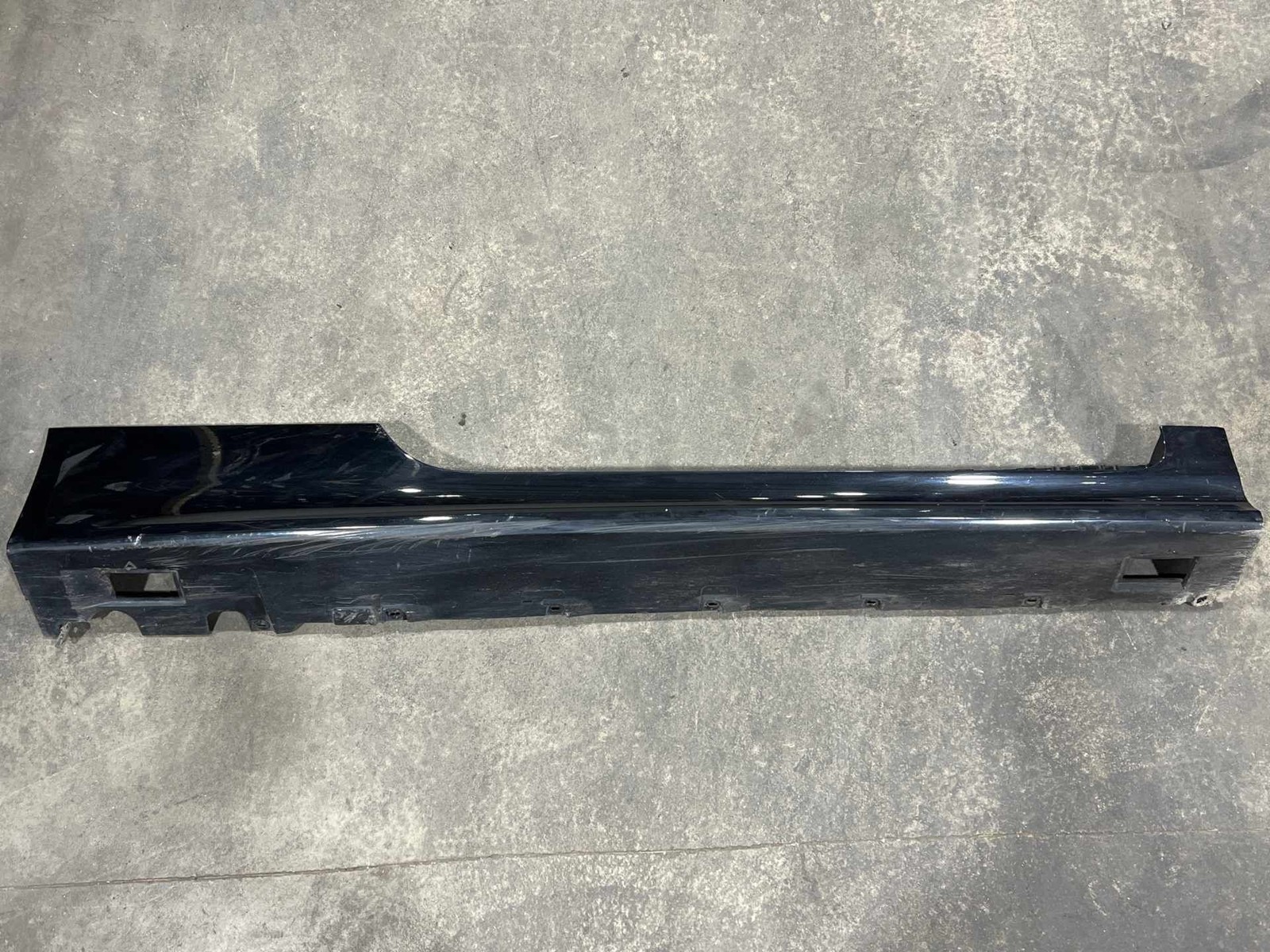 2009-2015 MK2 Audi TT TTS OEM Right Rocker Molding Phantom Black LZ9Y (TL)