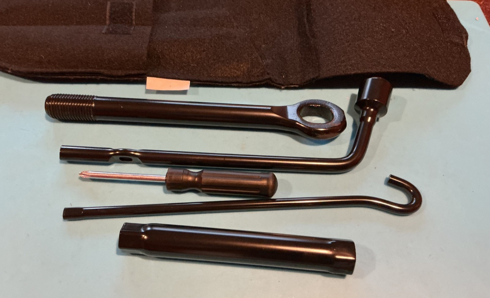 Emergency Tire Jack Tool Set Assembly For:2020-2026 Hyundai Palisade 09130-S8000