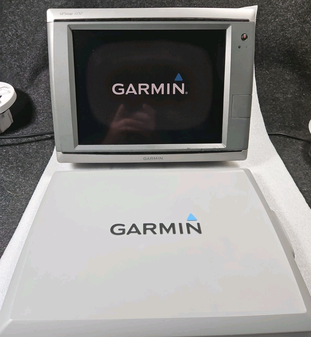 Garmin GPSmap 7212 MFD + SunCover 👉 Fair Condition   ✅️  For Parts - But Works