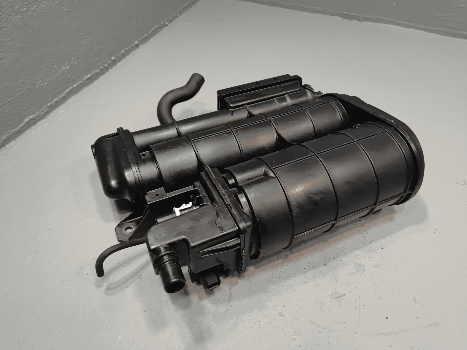 2014-2020 Acura MDX Fuel Emission Vapor Evaporator Canister OEM