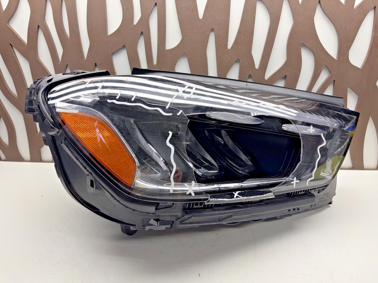 OEM 2024 - 2026 Mercedes-Benz GLE-Class LED Headlight (Right/Passenger) OEM 2024 - 2026 Mercedes-Benz GLE-Class LED Headlight (Right/Passenger)