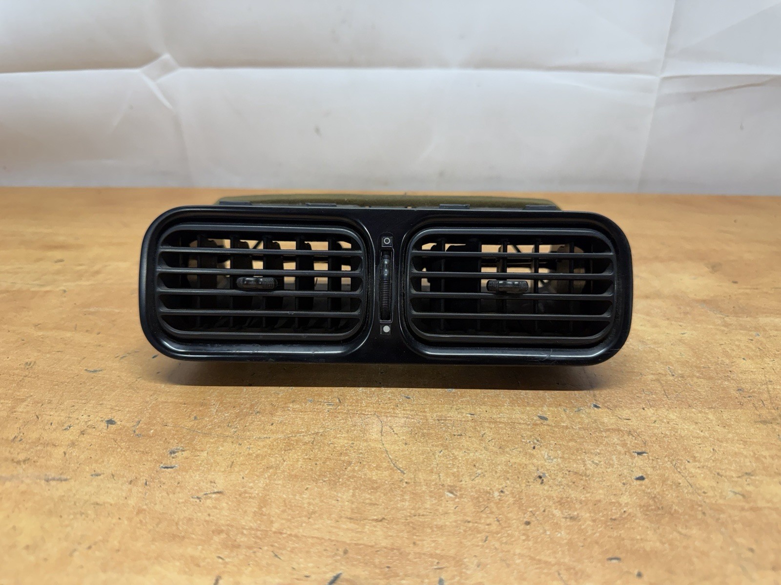 89-94 Nissan 240sx S13 OEM Interior Center Dash Vents w/ Trim Bezel