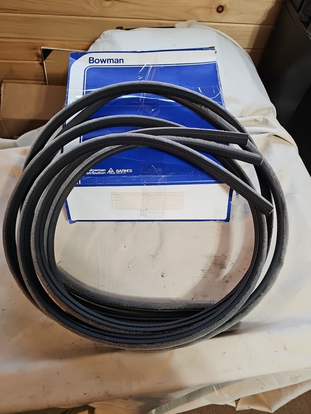 NOS 3 PCS BOWMAN / SCHLEGEL / BARNES GROUP ROLL UP VERTICAL DOOR SEAL UNIVERSAL