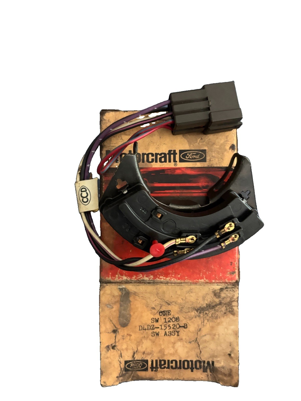 NOS 1974-75 Motorcraft Ford Maverick Backup Lamp Switch D4DZ-15520-B SW-1208 NOS 1974-75 Motorcraft Ford Maverick Backup Lamp Switch D4DZ-15520-B SW-1208