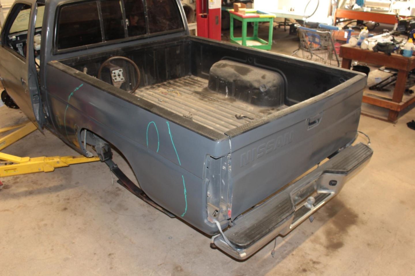 86-93 Nissan Pickup D21 4 Cylinder Gray Rear Pick Up Bed Fits Regular Cab