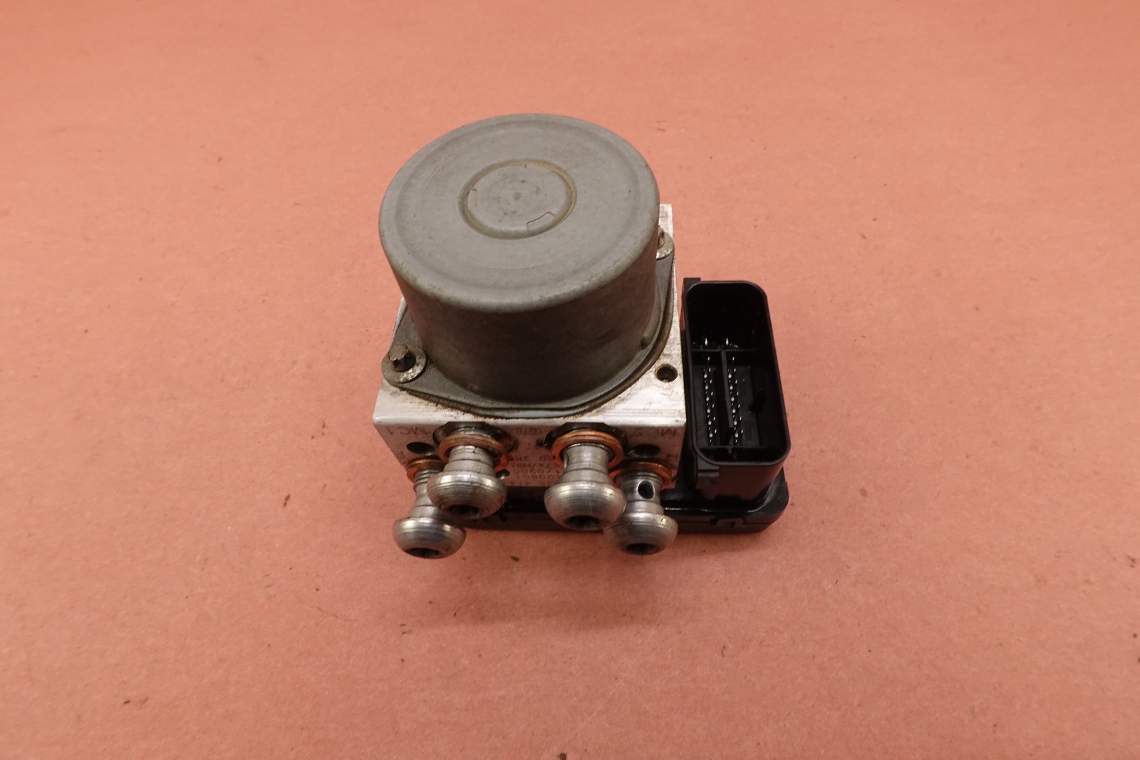 2013 11-18 BMW F 700 F700GS ABS Brake Pump Module Control