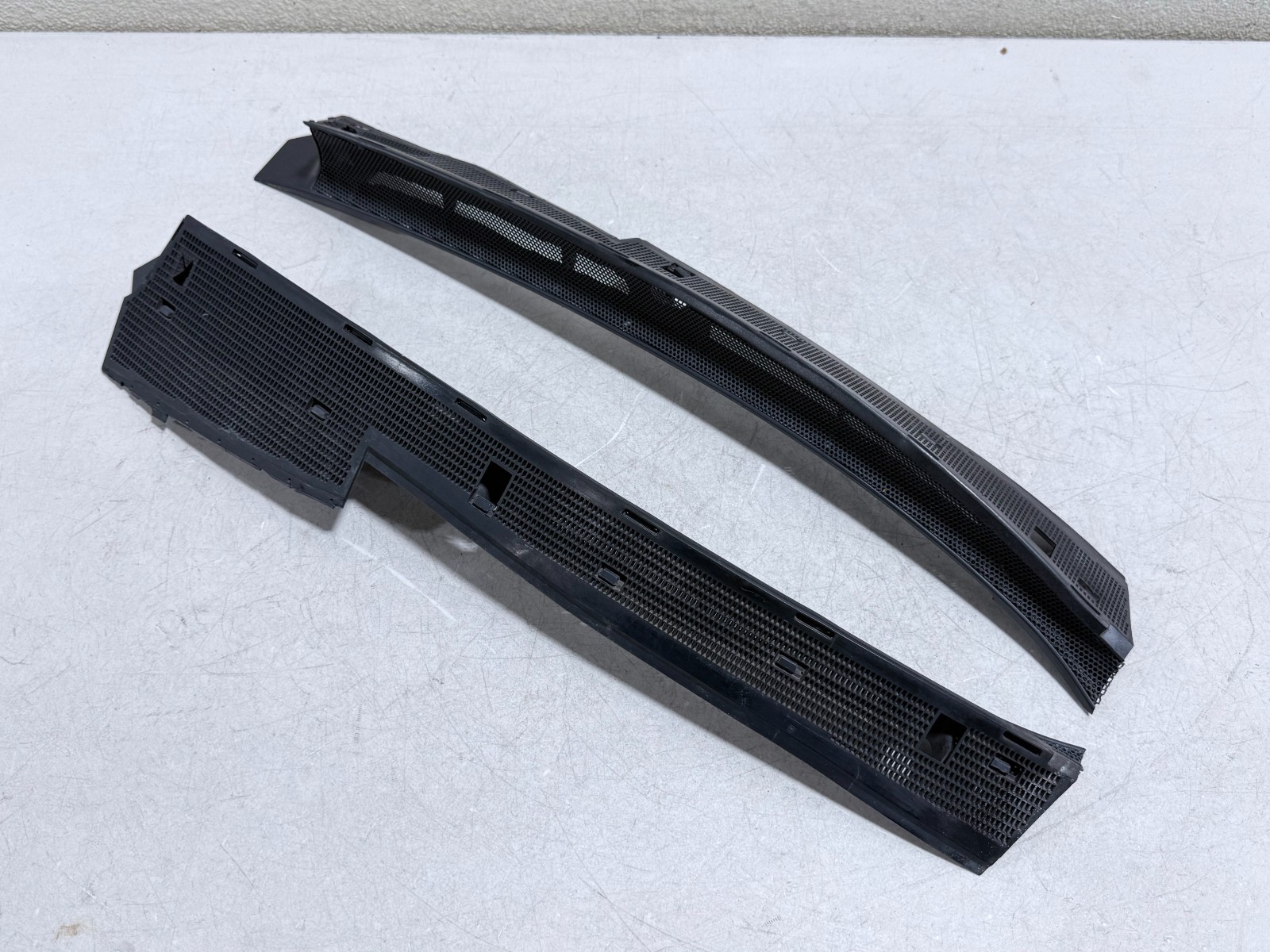90-95 Mercedes 500SL 320SL R129 Windshield Cowl Vent Trim LH RH OEM #8036