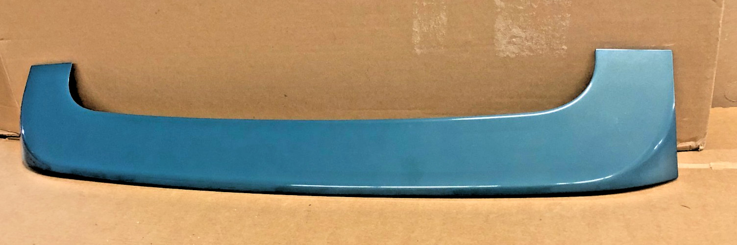 2009 2010 pontiac vibe rear spoiler moulding
