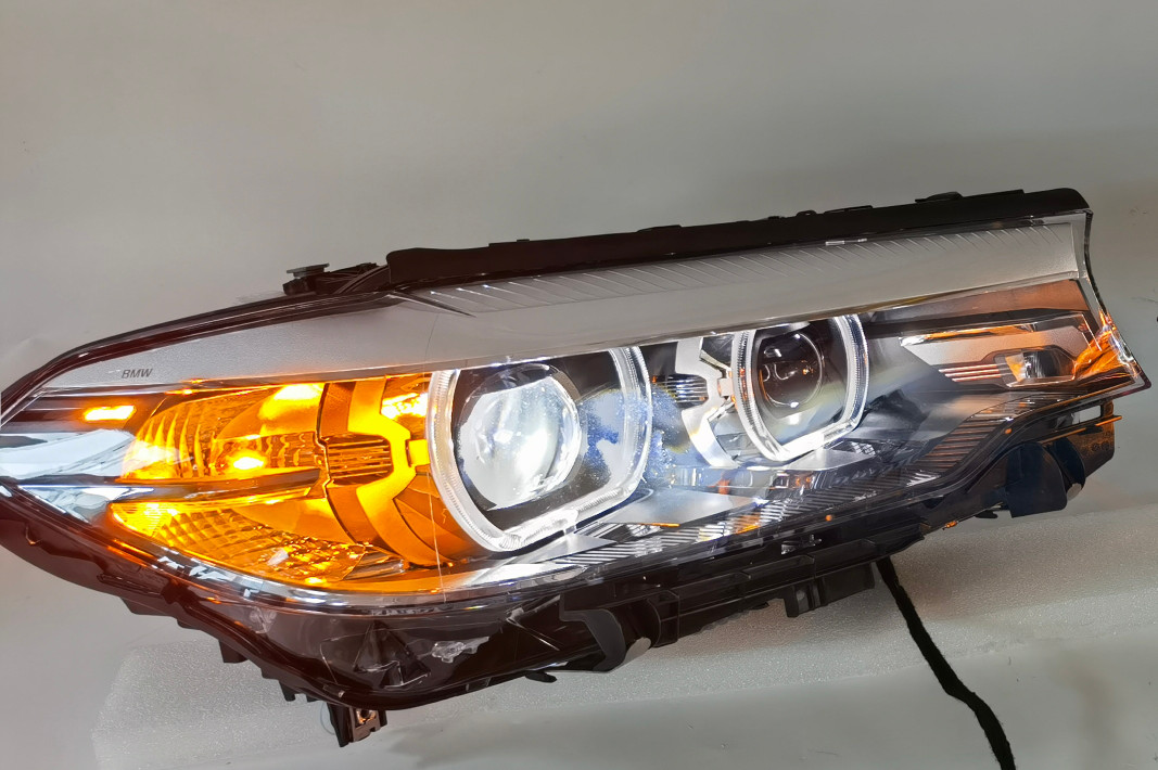 Used 2017-2020 BMW 5 Series G30 530i 540i Xenon LED Adaptive Headlight Right OEM