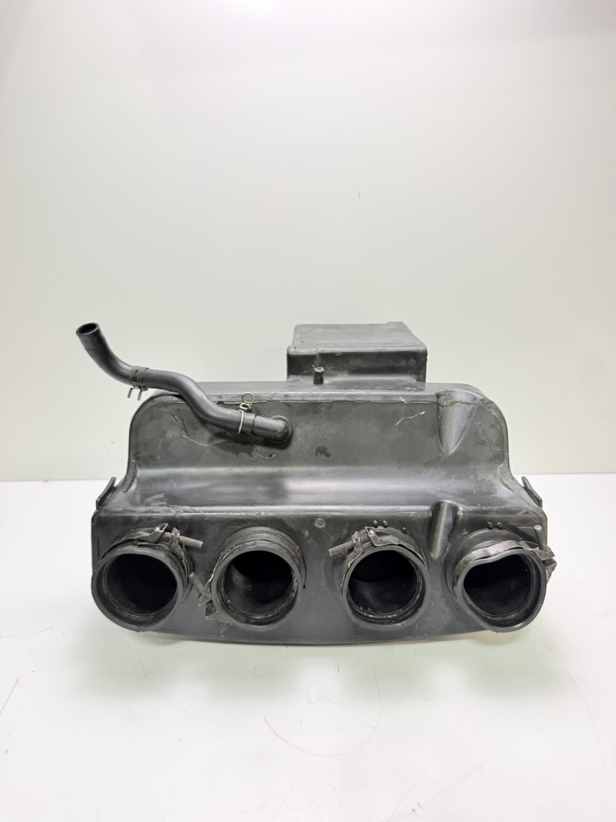 83 Yamaha XJ900RK Seca OEM Air Cleaner Box Airbox Assembly 31A-14401-00