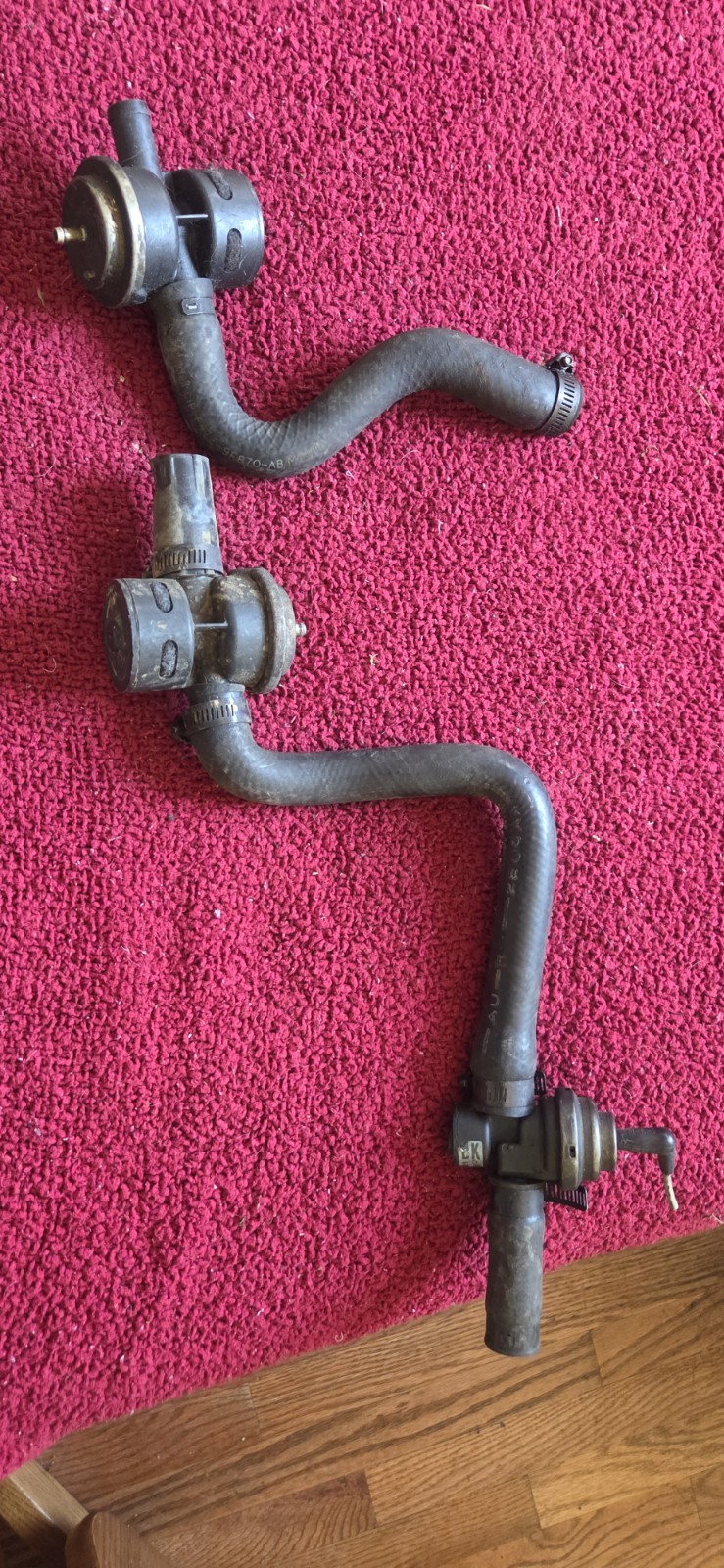 94-95 Mustang 5.0L Air Injection Tubes Smog Pump Hoses Diverter untested used 94-95 Mustang 5.0L Air Injection Tubes Smog Pump Hoses Diverter untested used