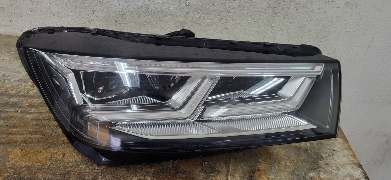 2018 19 20 AUDI Q5 HEADLIGHT Lamp PASSENGER SIDE USED FULL LED *DC9257