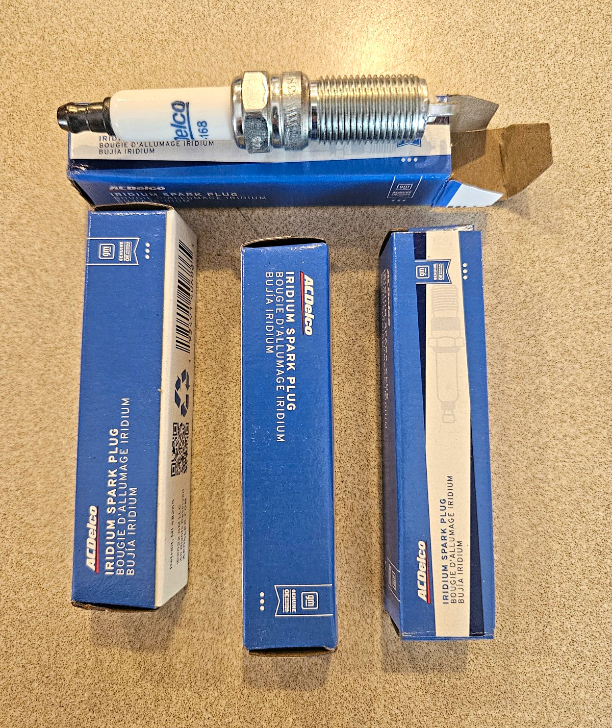 19459511 AC Delco GM Original Equipment Spark Plug Pack Of Four NEW